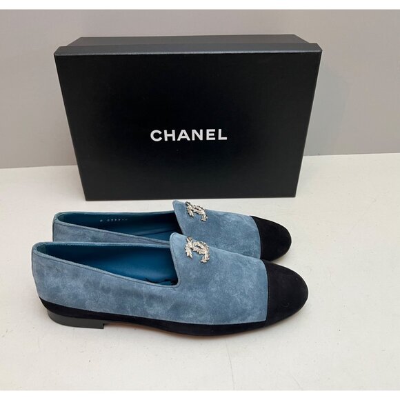 CHANEL Blue Suede Spectator Mocassins Loafers Size 39.5 Flats - Picture 3 of 7